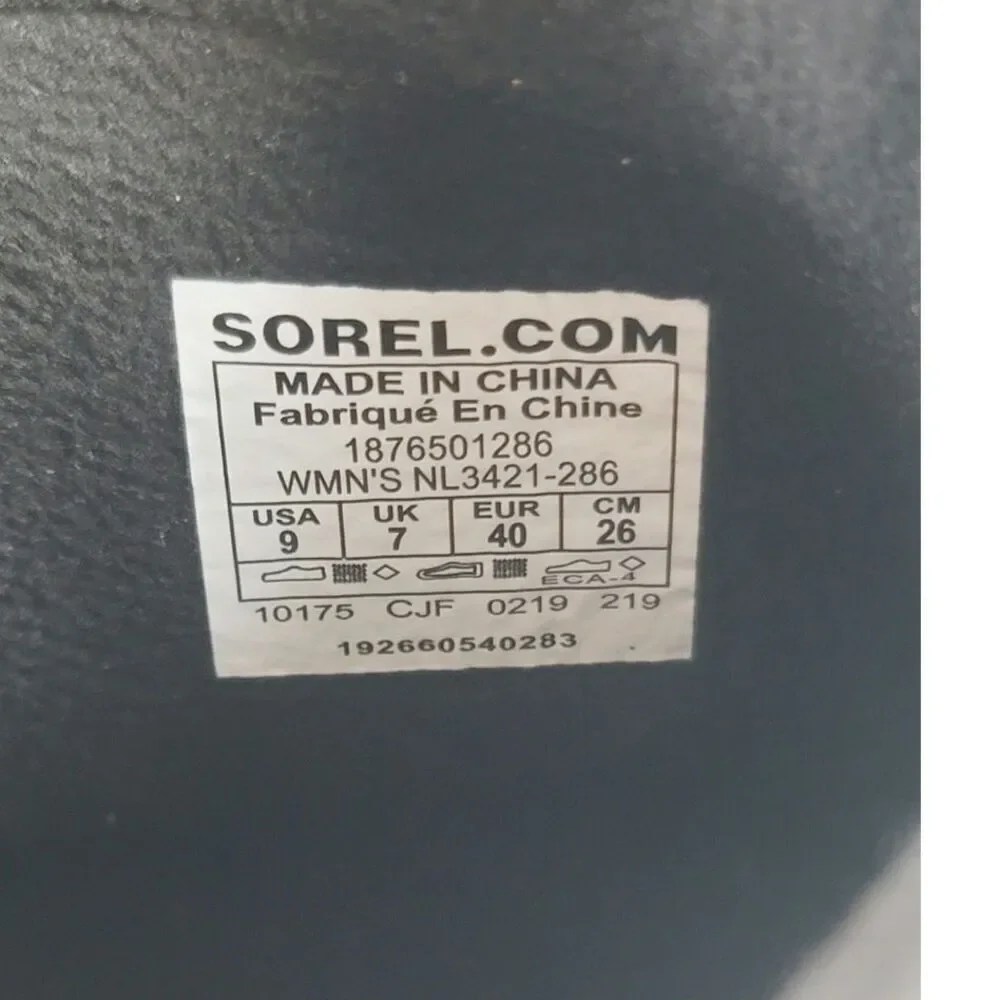 Sorel Explorer Carnival Waterproof Snow Boot in Elk/Dark Stone, sz 9
